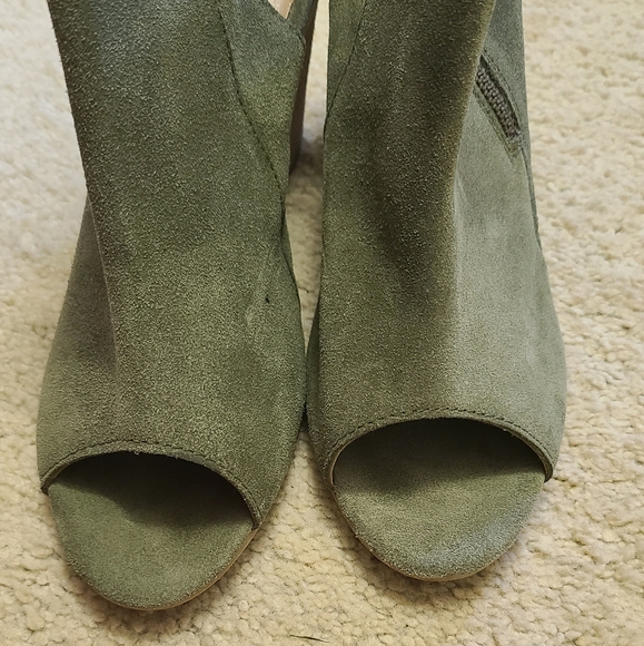 Green booties - Picture 4 of 6